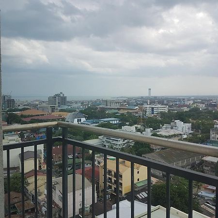 Nr Luxury Condo In The Heart Of Cebu Stadt Exterior foto